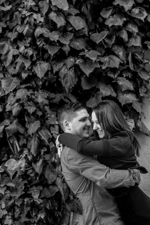 séance d'engagement mariage wedding pre wedding paca south of france cassis mediterranean méditerranée french couple love dream rêve renucci studio